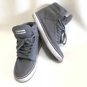 Boys Radlee Gray Airwalk High Tops 